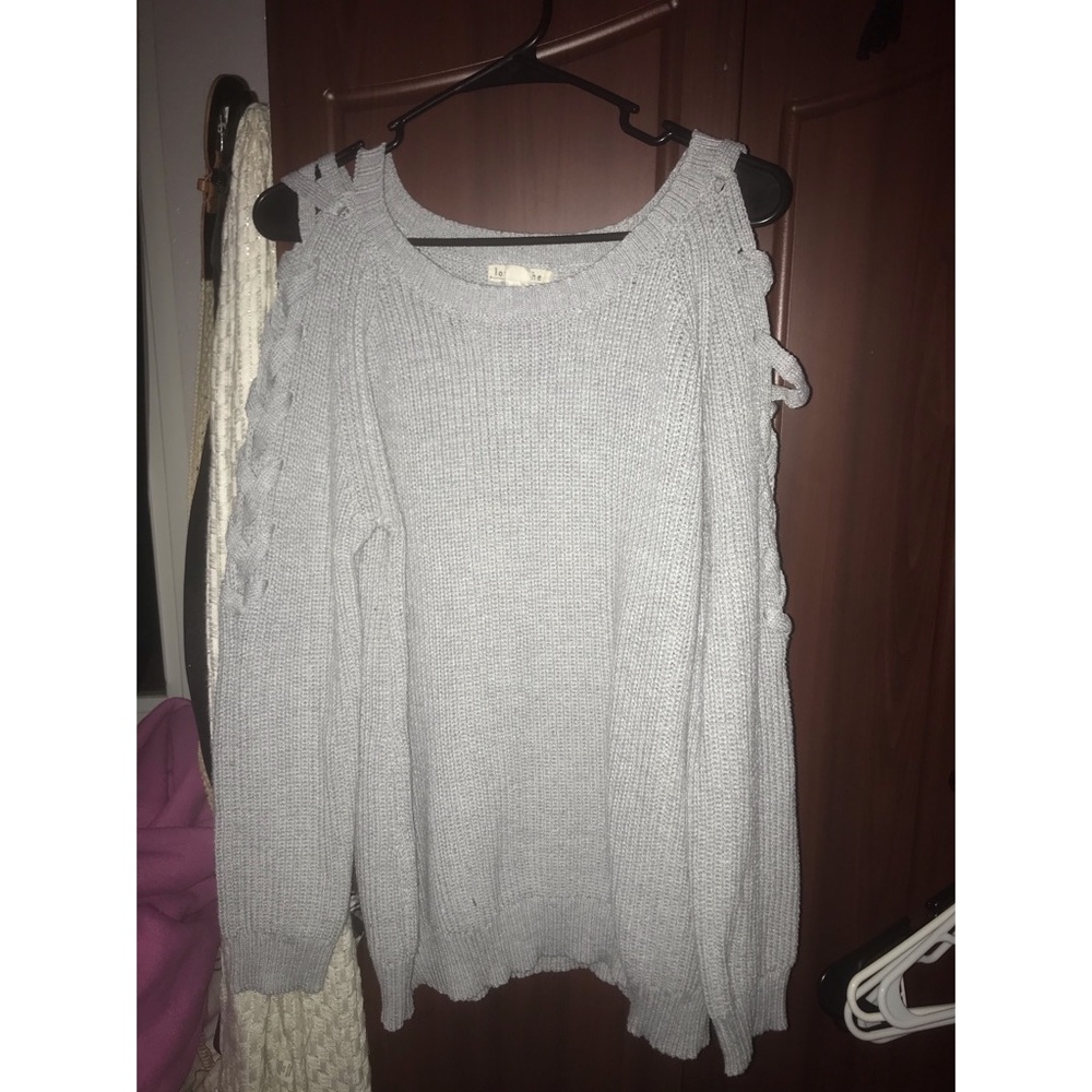 Criss cross shoulder Sweater